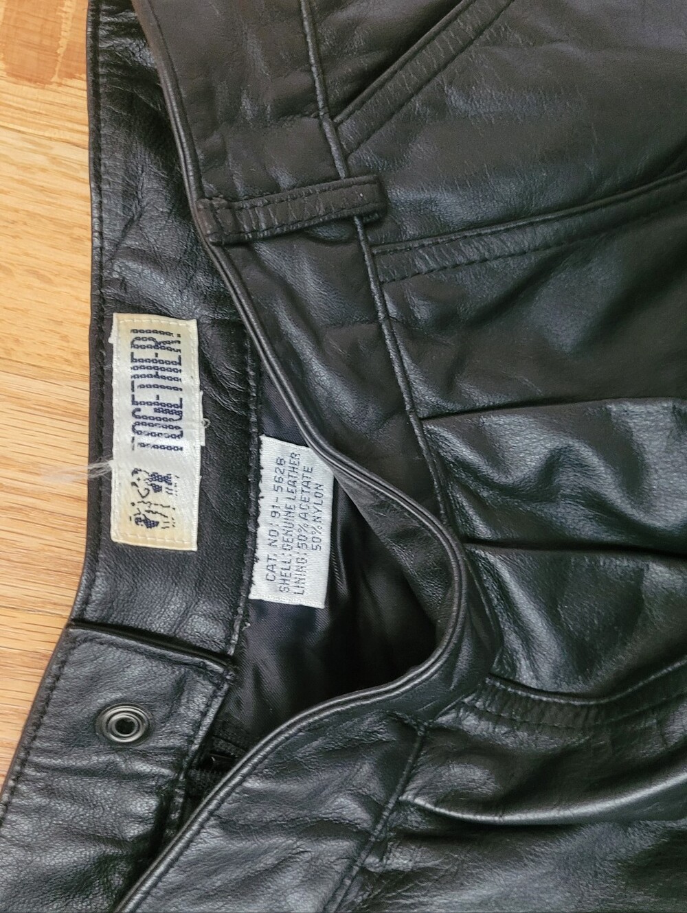 💯 Genuine Leather Classic Black A-Line Leather Skirt - Picture 4 of 4